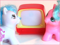 teeny tiny ponies watching tv